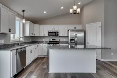 4706 2nd Street Court NE, Saint Cloud, MN 56304 - Photo 8