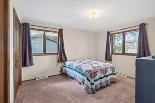 1589 Crest Dr, Chaska, MN 55318 - Photo 16