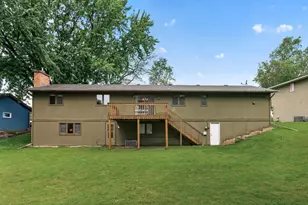 1589 Crest Dr, Chaska, MN 55318 - Photo 36