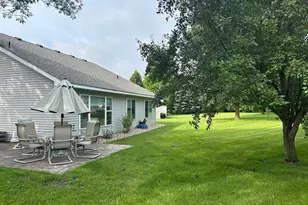 2532 7th Ave SE, Willmar, MN 56201 - Photo 2