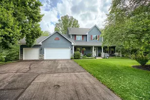 17141 Jefferson Ct, Lakeville, MN 55044 - Photo 2