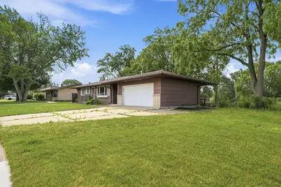 2122 Mesabi Avenue, North Saint Paul, MN 55109 - Photo 6