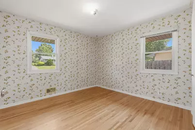 2122 Mesabi Avenue, North Saint Paul, MN 55109 - Photo 12