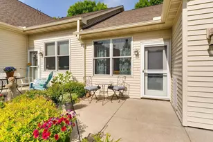 790 Parkside Ln, Columbia Heights, MN 55421 - Photo 2