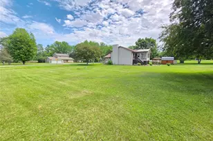 1440 Birchwood Ln, Eau Claire, WI 54703 - Photo 10