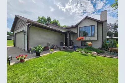 1440 Birchwood Lane, Eau Claire, WI 54703 - Photo 2