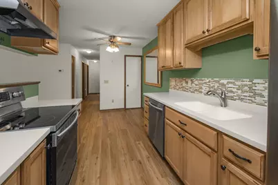 1740 Pleasant Street #B, Lauderdale, MN 55113 - Photo 8
