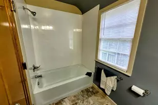 905 Carver St N, Winthrop, MN 55396 - Photo 24