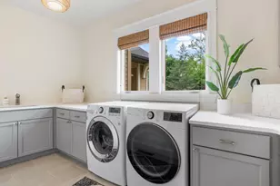 710 Shadyview Ln N, Plymouth, MN 55447 - Photo 30