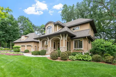 710 Shadyview Lane N, Plymouth, MN 55447 - Photo 2