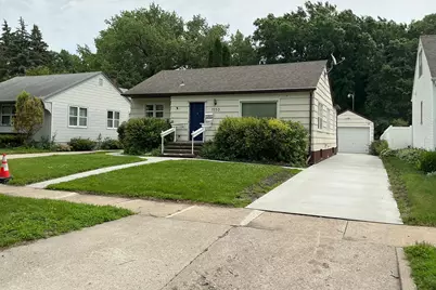 1110 12th Street S, Moorhead, MN 56560 - Photo 1