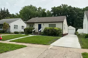 1110 12th St S, Moorhead, MN 56560 - Photo 1