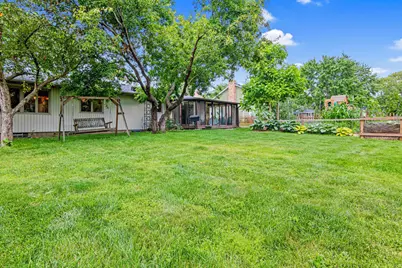 2436 Standridge Avenue, Maplewood, MN 55109 - Photo 34