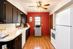 1704 1st Ave NE, Austin, MN 55912 - Photo 6