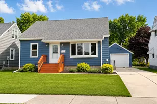 1704 1st Ave NE, Austin, MN 55912 - Photo 1