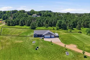 911 67th Ave, Hudson, WI 54016 - Photo 1