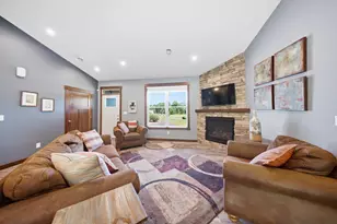 911 67th Ave, Hudson, WI 54016 - Photo 10