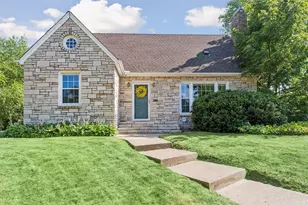 1260 St Clair Ave, Saint Paul, MN 55105 - Photo 1