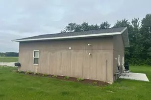 61010 Co Rd 12, Warroad, MN 56763 - Photo 16