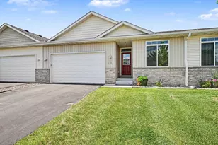 4138 Blakewood Dr, Shakopee, MN 55379 - Photo 1