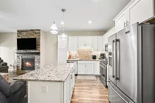 4138 Blakewood Dr, Shakopee, MN 55379 - Photo 10