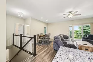 4138 Blakewood Dr, Shakopee, MN 55379 - Photo 8