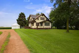 1250 Hwy 7 E, Hutchinson, MN 55350 - Photo 2