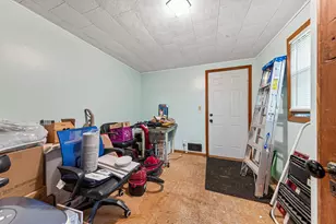 904 Central Ave N, Faribault, MN 55021 - Photo 26