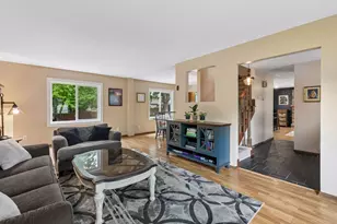 1401 Echo Dr, Burnsville, MN 55337 - Photo 8
