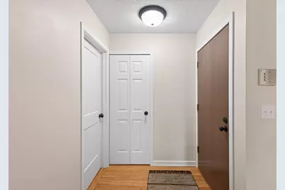 6976 Langford Court, Edina, MN 55436 - Photo 4