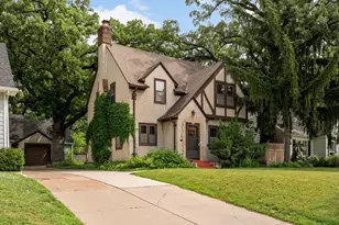 2406 W 54th St, Minneapolis, MN 55410 - Photo 2