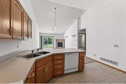 643 86th Lane NW, Coon Rapids, MN 55433 - Photo 6