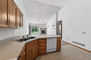 643 86th Ln NW, Coon Rapids, MN 55433 - Photo 6