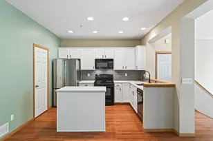 13749 54th Ave N, Plymouth, MN 55446 - Photo 2
