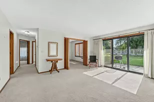 1808 Lakeview Ct SW, Rochester, MN 55902 - Photo 12