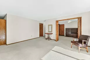 1808 Lakeview Ct SW, Rochester, MN 55902 - Photo 14
