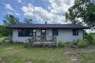 2926 Madison Ave SW, Bemidji, MN 56601 - Photo 2