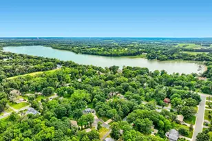 3081 Laverne Ct N, Lake Elmo, MN 55042 - Photo 2