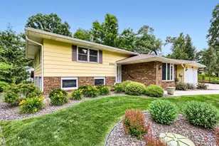 3081 Laverne Ct N, Lake Elmo, MN 55042 - Photo 24