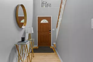 2014 Fox Valley Dr SW, Rochester, MN 55902 - Photo 2