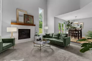 2014 Fox Valley Dr SW, Rochester, MN 55902 - Photo 8