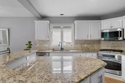 2014 Fox Valley Drive SW, Rochester, MN 55902 - Photo 12