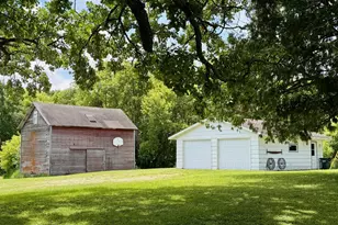 6565 165th Ave NW, New London, MN 56273 - Photo 4