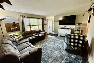 305 Lincoln Ct SW, Warroad, MN 56763 - Photo 16