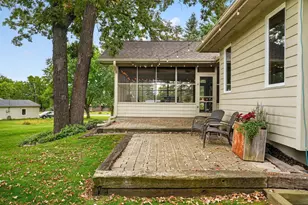 101 Anglewood Dr, Kenyon, MN 55946 - Photo 8