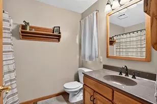 101 Anglewood Dr, Kenyon, MN 55946 - Photo 28