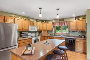 101 Anglewood Dr, Kenyon, MN 55946 - Photo 8