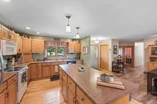 101 Anglewood Dr, Kenyon, MN 55946 - Photo 10