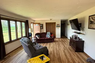32466 Co Rd 45, Bingham Lake, MN 56118 - Photo 4