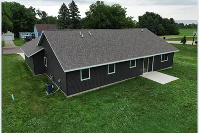 141 Washington Street, Walnut Grove, MN 56180 - Photo 4